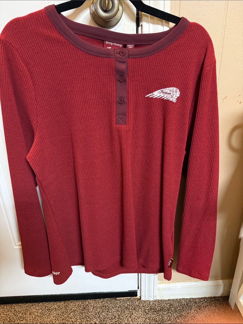 Indian Motorcycle Long-Sleeve Henley Shirt - Burgundy